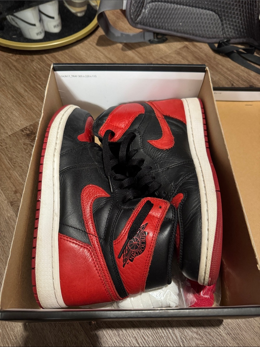 Jordan 1 Retro High Banned OG - Black/Red